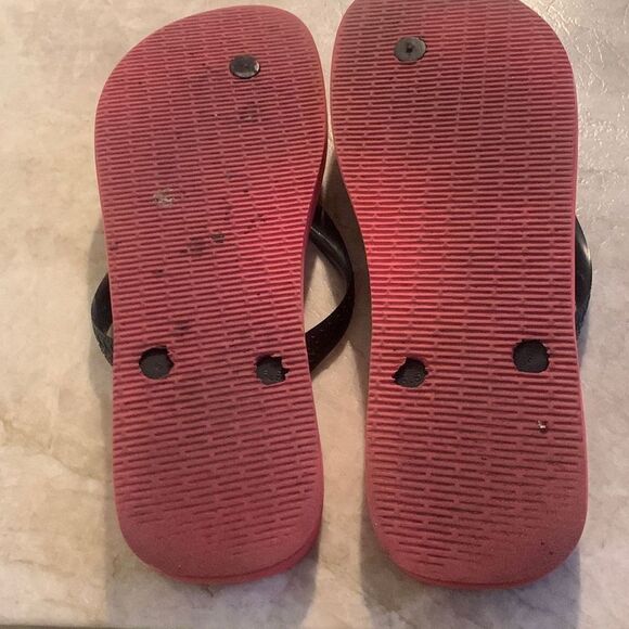 HAVAIANAS  Animal Print Flip Flops - Picture 4 of 4